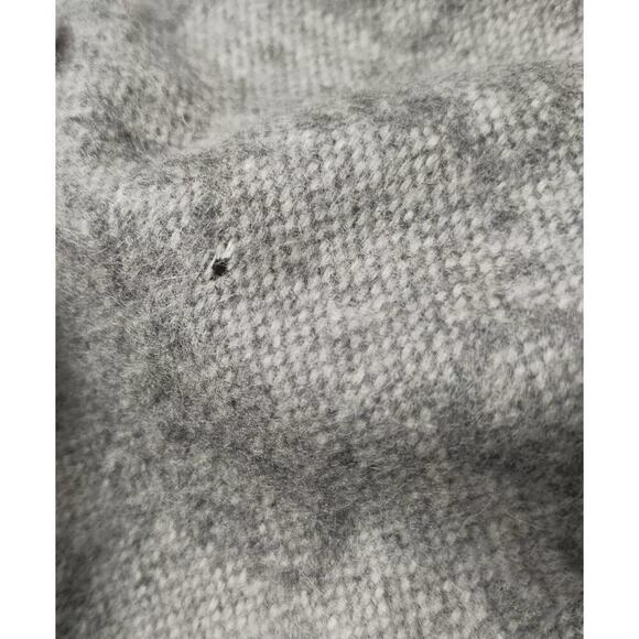 Gucci GG Web Wool Scarf Grey NWOT*f - Picture 5 of 9